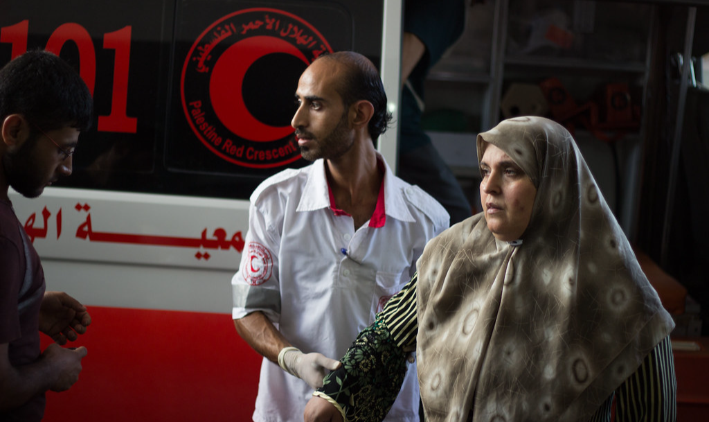 Vijay Prashad: o ataque israelense aos profissionais de saúde em Gaza