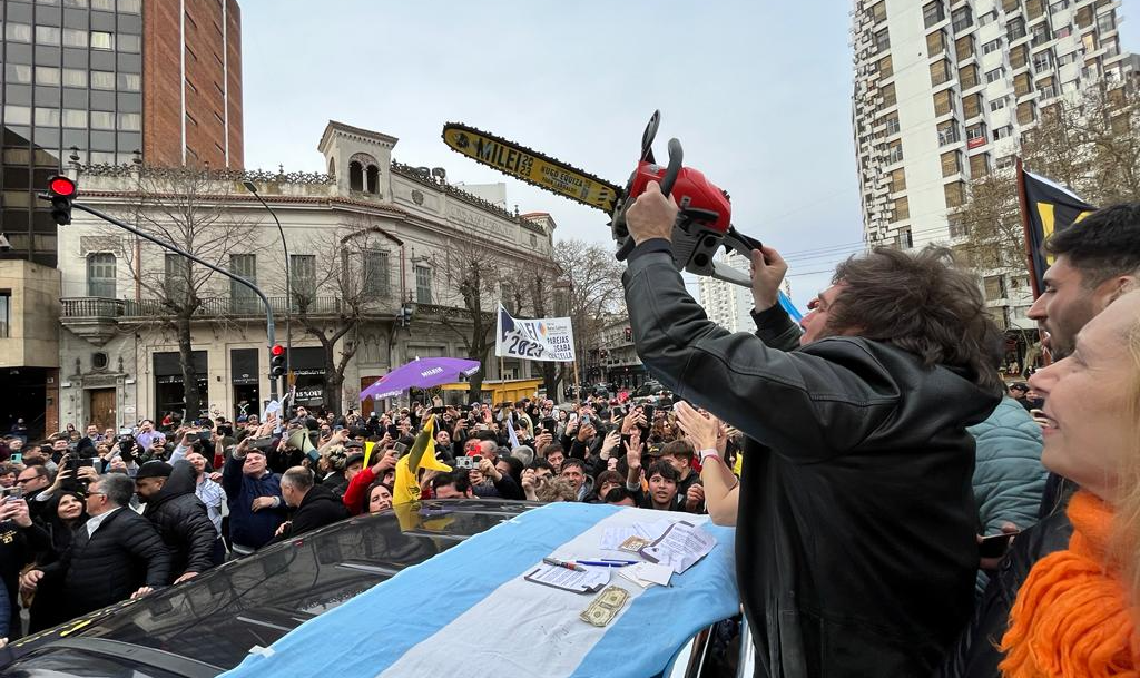 Carlos Ferreira Martins: Argentina no fio da navalha