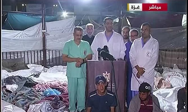 Profissionais do hospital Al-Ahli entregaram primeiro reporte após o ataque israelense que resultou em mais de 500 mortes