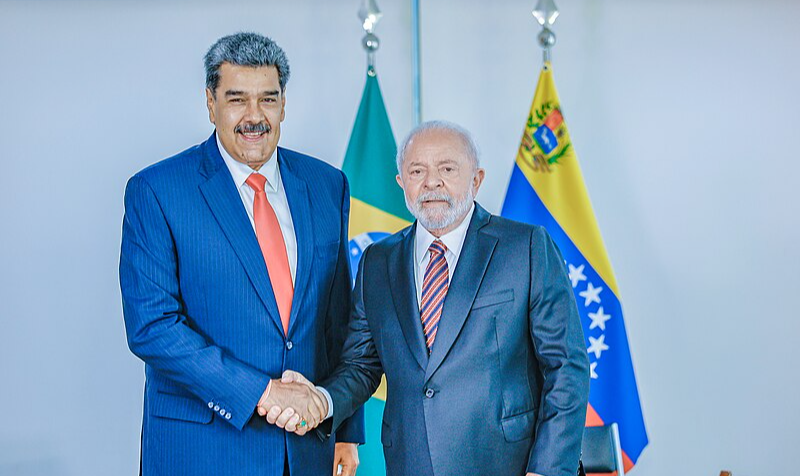 Presidentes do Brasil e Venezuela conversaram sobre situação de território em disputa, que faz também fronteira com o norte brasileiro