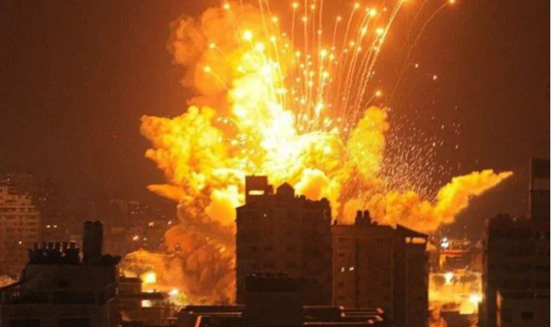Em noite intensa de bombardeios, forças israelenses confirmam atacar Khan Younis e Rafah como principais alvos da fase mais recente da operação militar