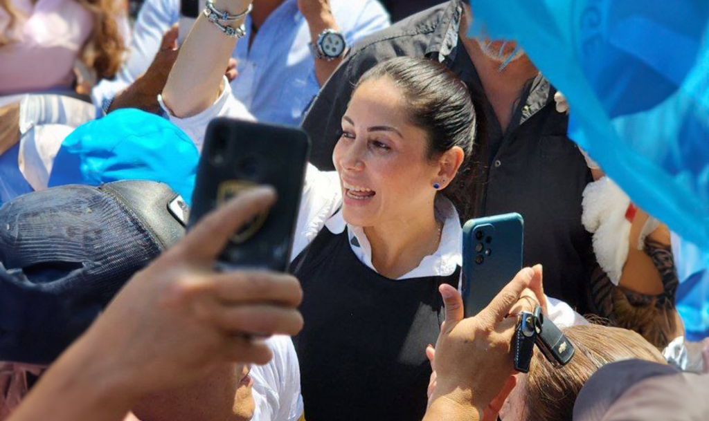Luisa González, aliada de Rafael Correa, afirma que apurações da polícia e do Ministério Público têm sido ‘inertes’; atentado ocorreu em 30 de agosto