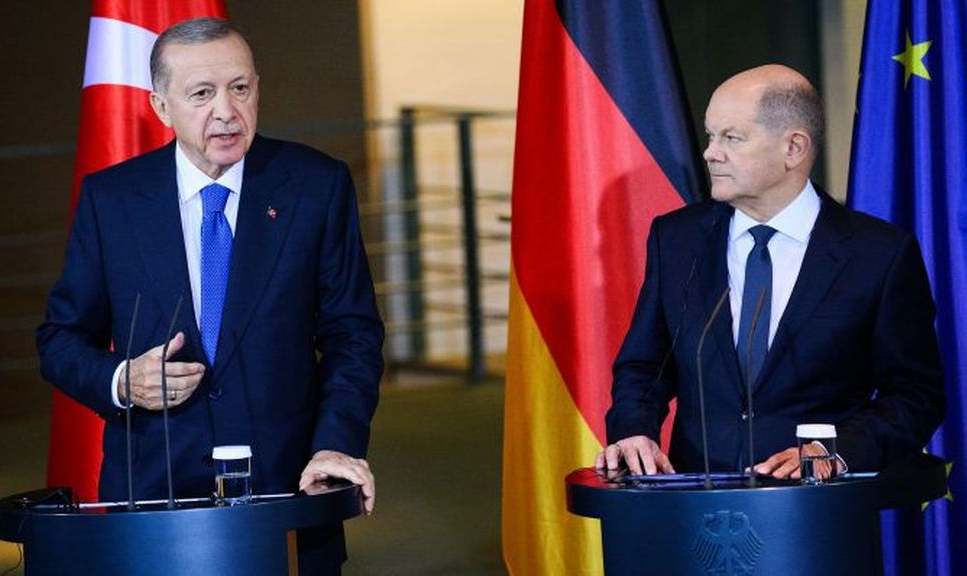 Ao lado do chanceler alemão, mandatário turco Recep Tayyip Erdogan disse que ‘não sobrou quase nada em Gaza, todo o território foi arrasado’ e fez novo apelo por cessar-fogo no enclave palestino