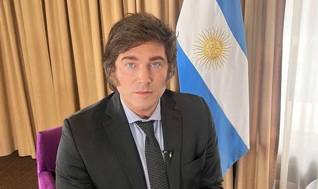 Sabendo usar fatores que impulsionam mensagens nas redes sociais – o ódio, o escândalo, a repulsa – Milei cresceu e foi eleito como o novo presidente da Argentina