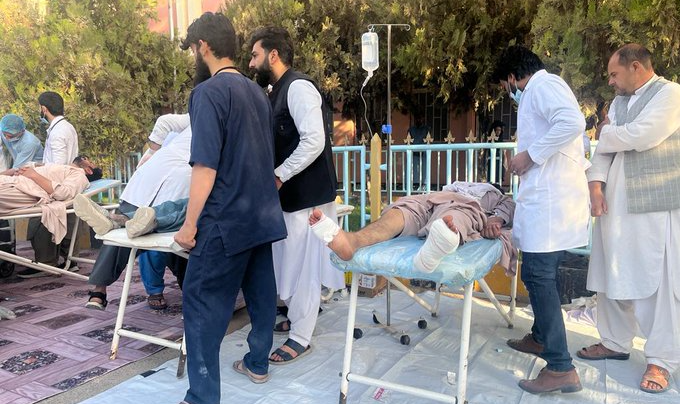 Mais de mil pessoas morreram em um primeiro terremoto neste final de semana, em Herat, no Afeganistão