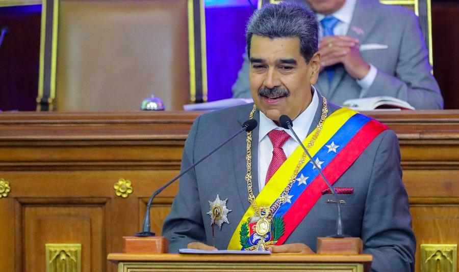 Presidente venezuelano realizou discurso anual de prestação de contas ao Legislativo; bolsas chegarão a US$ 100