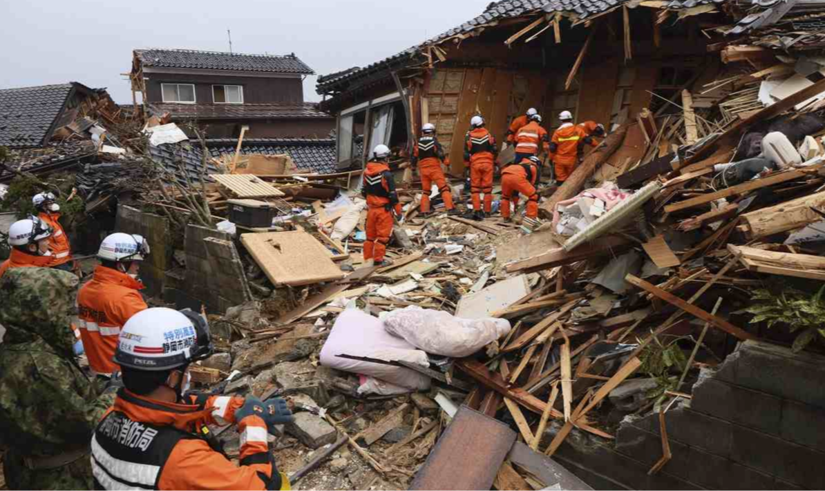 Após tremor de magnitude 7,5 que atingiu região de Noto, país já registrou 128 mortes e 560 pessoas feridas; cerca de 195 continuam desaparecidas
