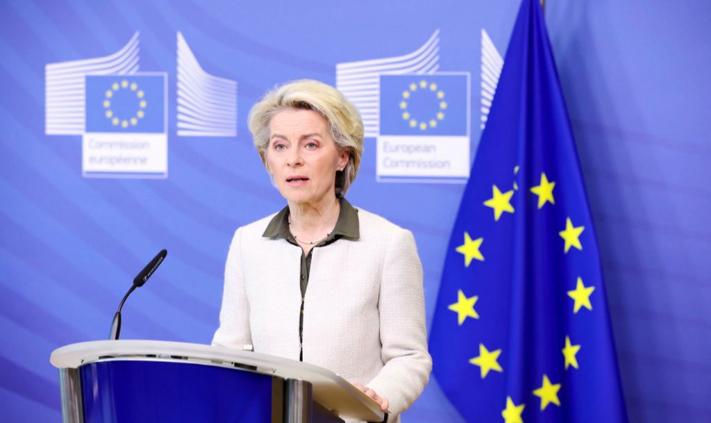 Presidente da Comissão Europeia, Ursula von der Leyen pediu que bloco aja ‘rapidamente’ na tramitação da proposta para incrementar o apoio europeu a Kiev