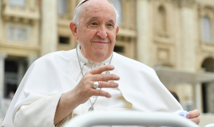Em evento realizado no Vaticano, líder da Igreja Católica destacou que ‘só a imaginação do homem é capaz de criar’