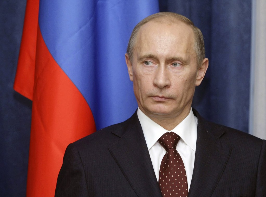 Putin culpa Ucrânia por interromper votação e promete punir ataques