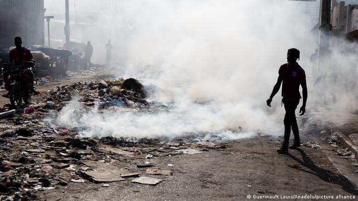 França carrega responsabilidade histórica por crise do Haiti
