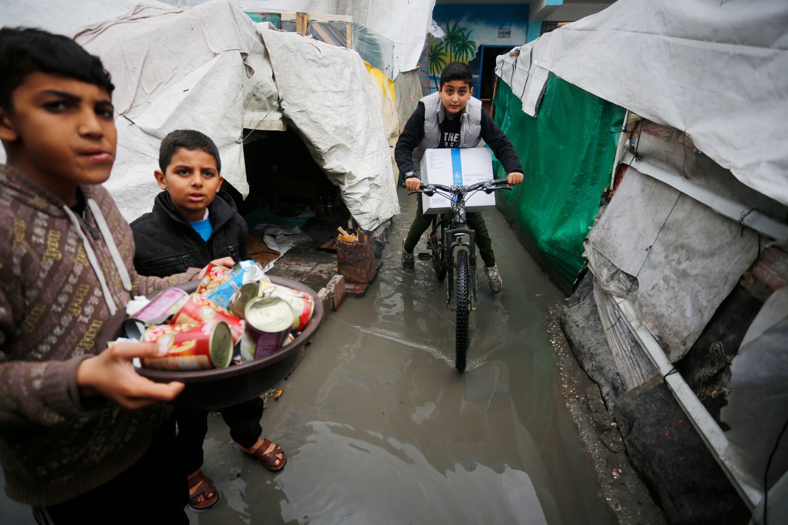 Irã: Vetar pausa em massacre, mas enviar ajuda para Gaza é ‘espetáculo ridículo’ dos EUA