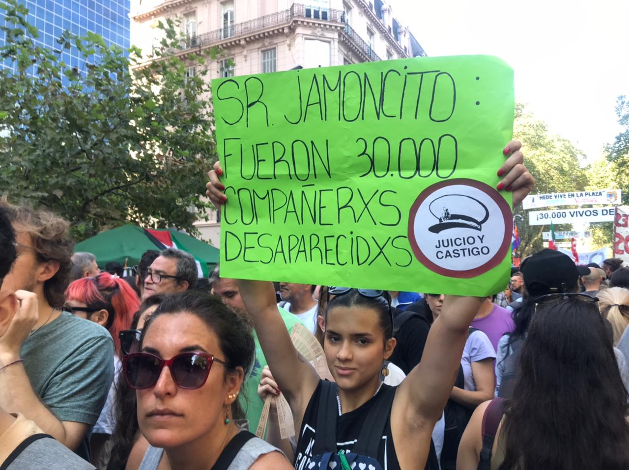 ‘Democracia sob ameaça’: argentinos marcham no 1º Dia da Memória, Verdade e Justiça da gestão Milei