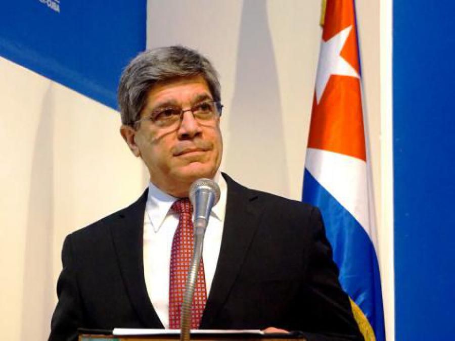 Reunião entre Cuba e EUA termina sem acordo sobre sanções ao país socialista