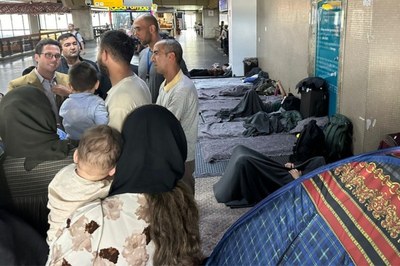 Afegãos acampados no Aeroporto de Guarulhos são encaminhados para espaço de acolhimento inaugurado em SP