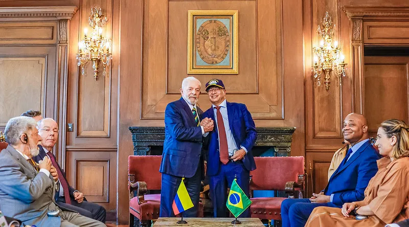Lula e Petro reforçam necessidade de aproximação comercial entre Brasil e Colômbia
