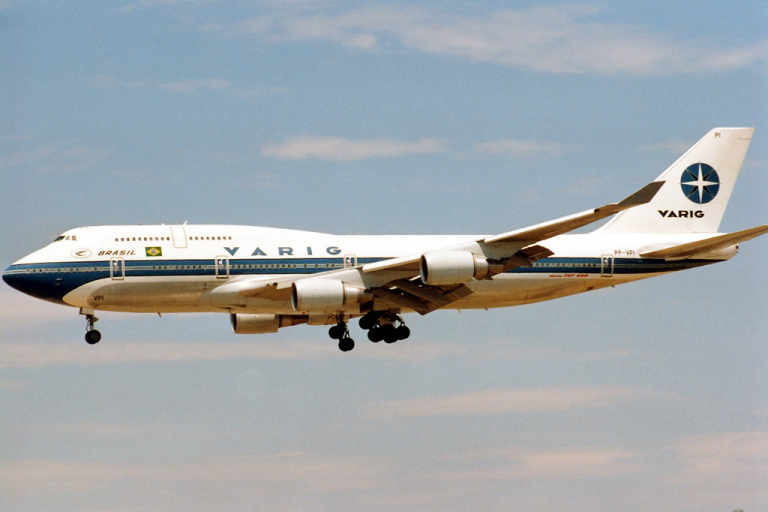 Varig_Boeing_747-400_PP-VPI_LAX_1993-8-9