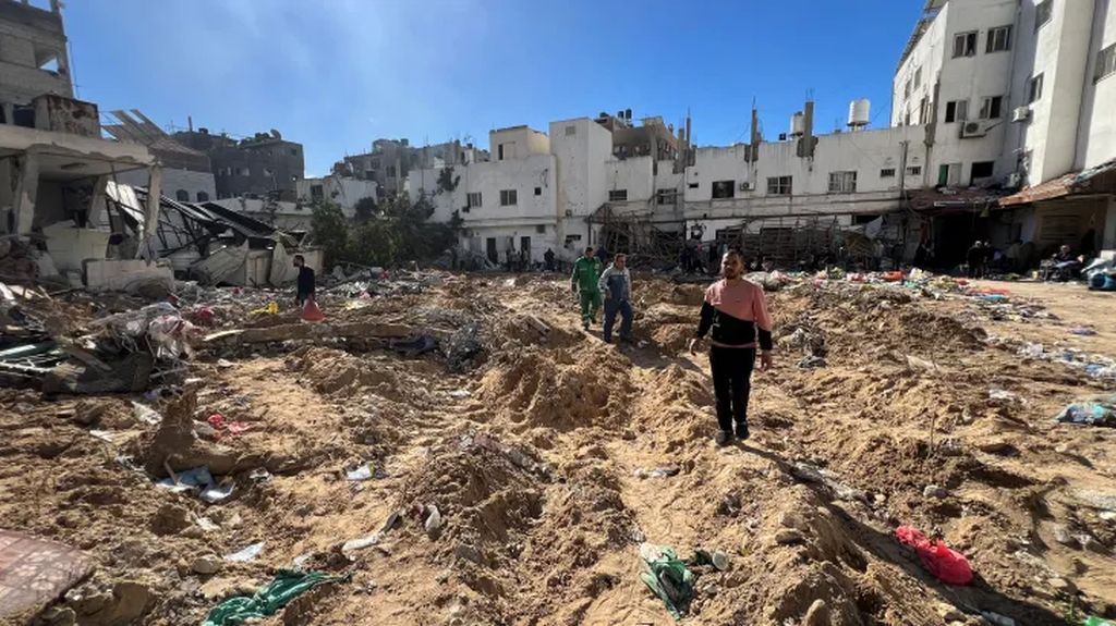 Defesa Civil de Gaza encontra indícios de pessoas enterradas vivas em valas comuns