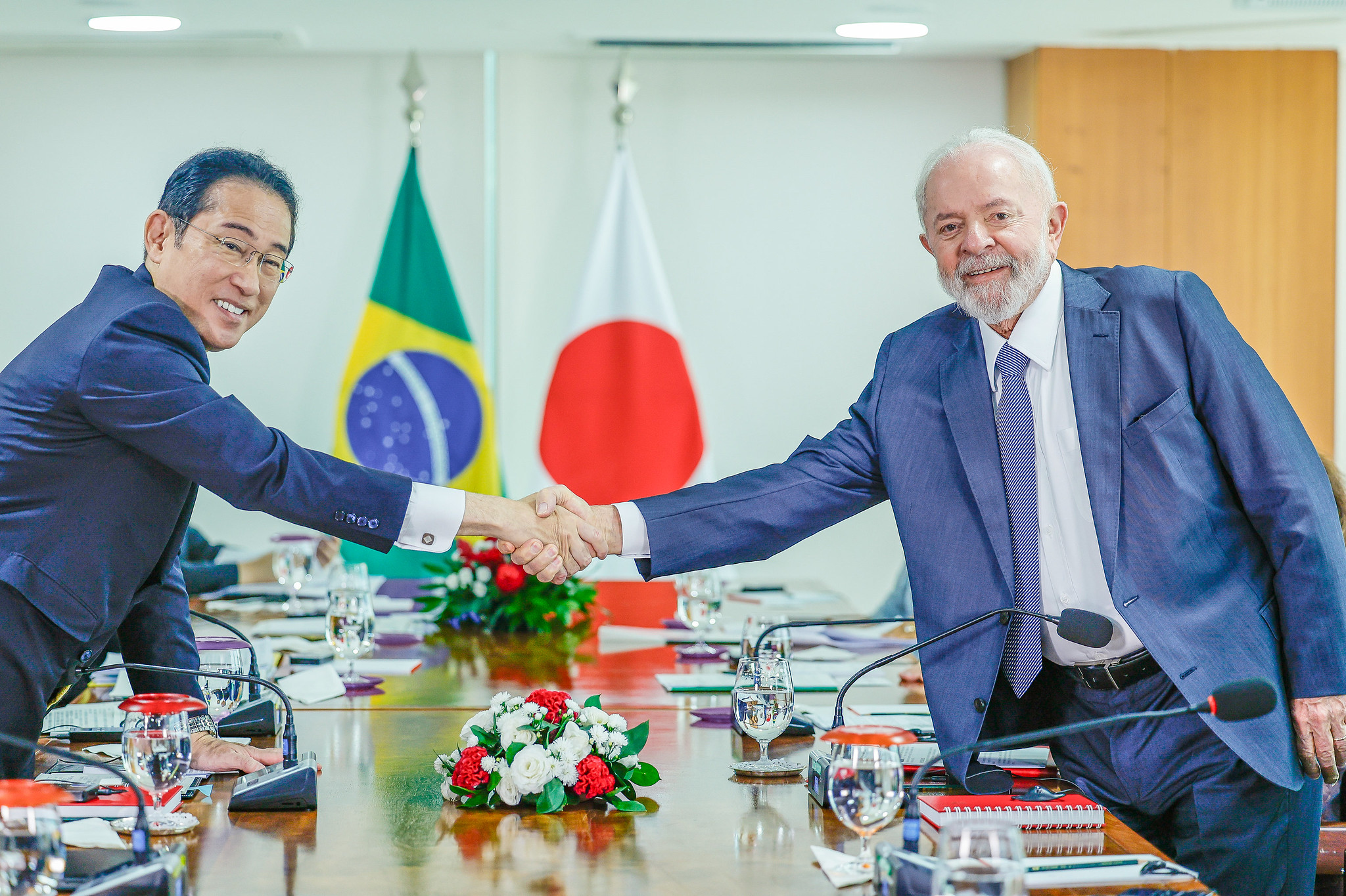 Agricultura, segurança e até churrasco: Lula e premiê do Japão firmam acordos em Brasília