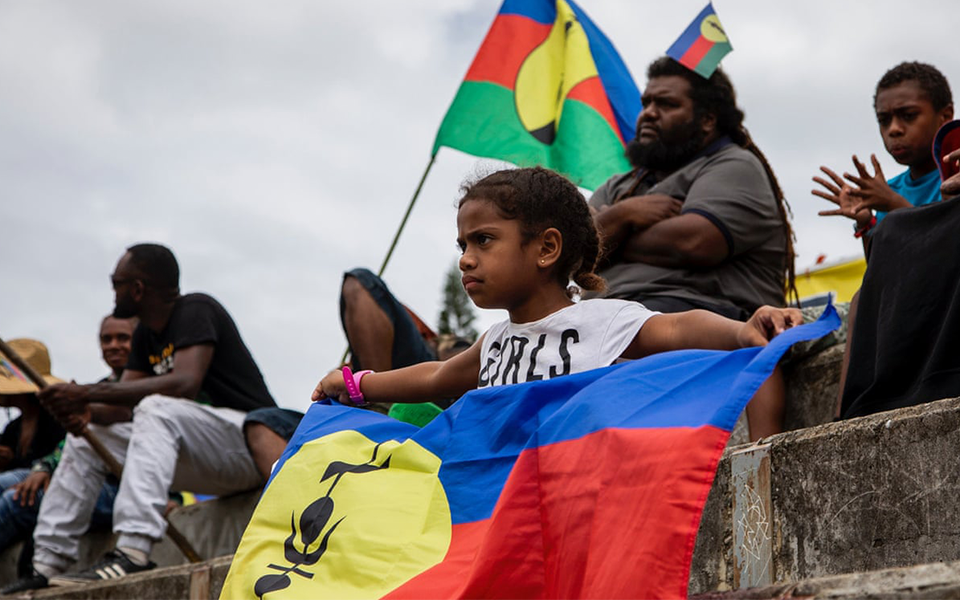 Colônia francesa de Nova Caledônia vive guerra civil em meio a debate sobre reforma eleitoral