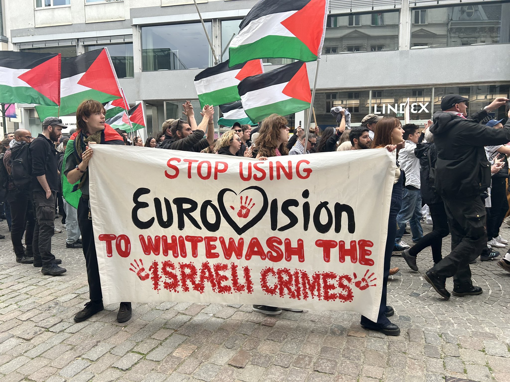 Milhares de manifestantes vão às ruas após Israel estar na final do Eurovision