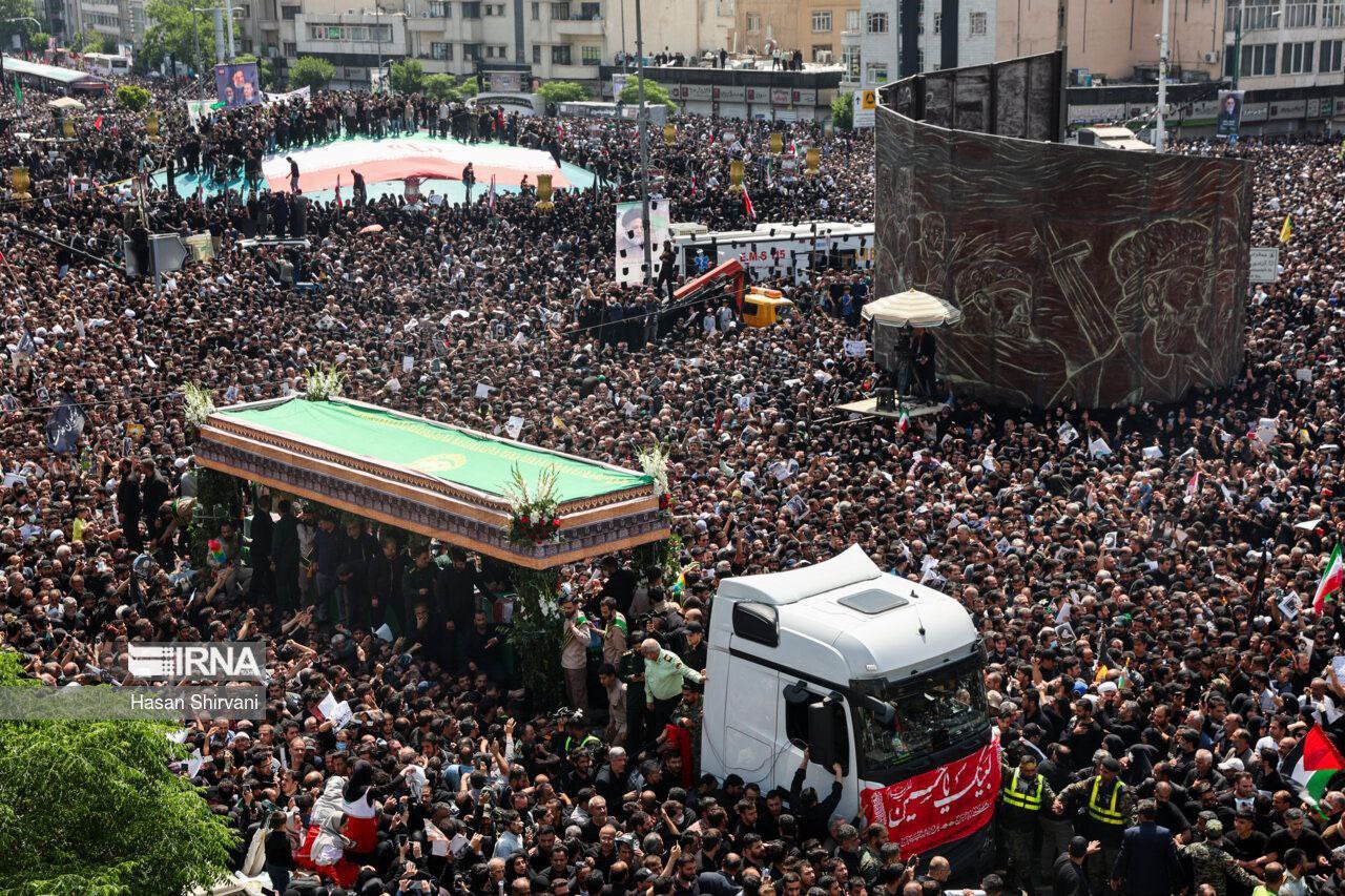 Hamas e Hezbollah participam de funeral de Ebrahim Raisi em Teerã