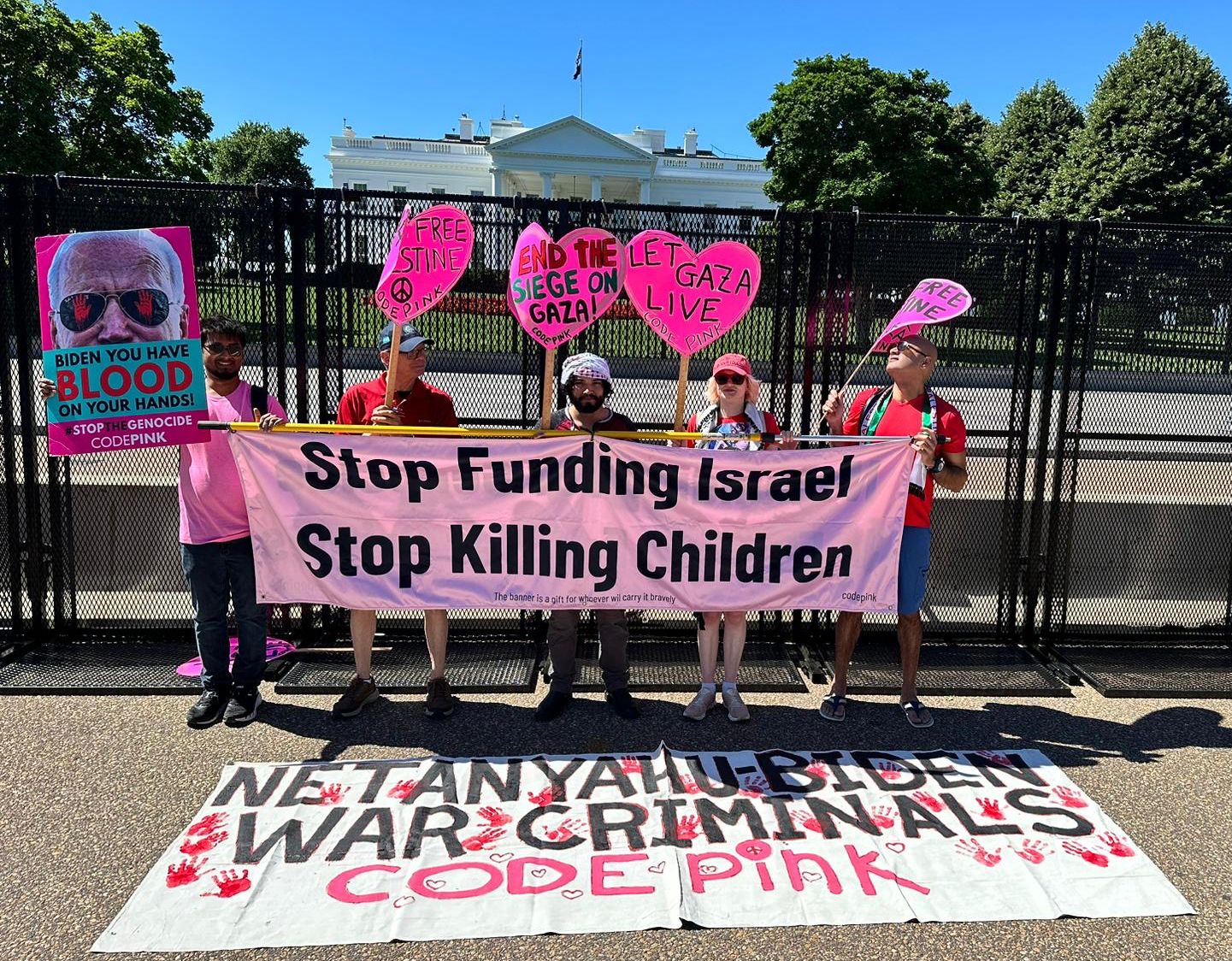 Manifestantes pró-Palestina cercam Casa Branca contra aliança de Biden com Israel