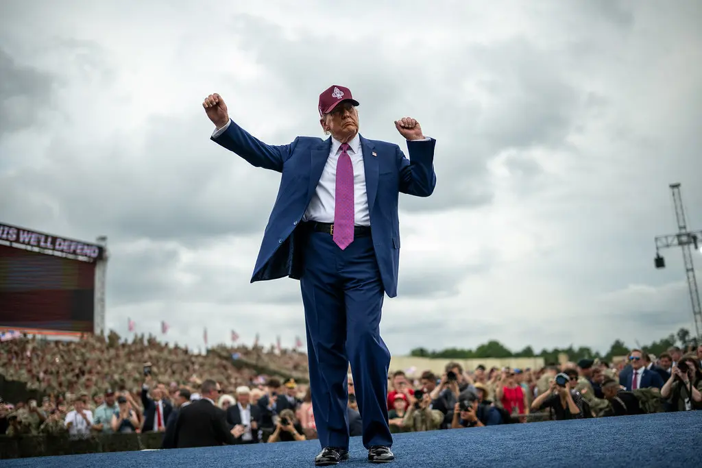 Bolsonaro, Trump e a traição à pátria como pornochanchada