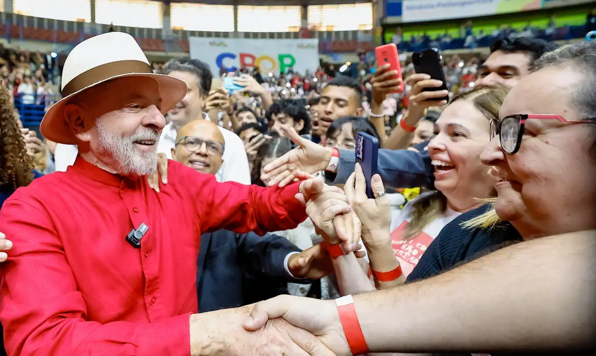 Lula defende América Latina independente contra ‘fala grossa’ externa