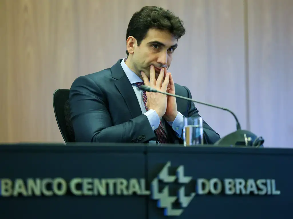 O Banco Central e o sequestro da política econômica