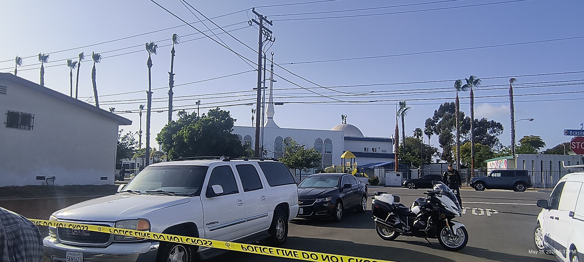 Ataque à maior mesquita de San Diego mata três pessoas