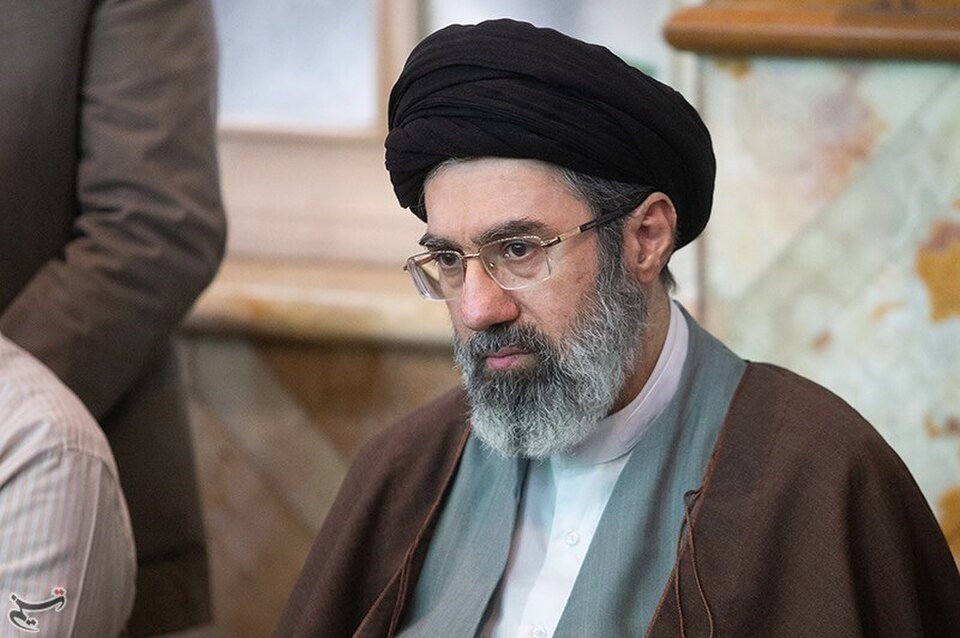 Irã envia resposta à proposta dos EUA e Mojtaba Khamenei defende manutenção de operações contra ‘inimigo’