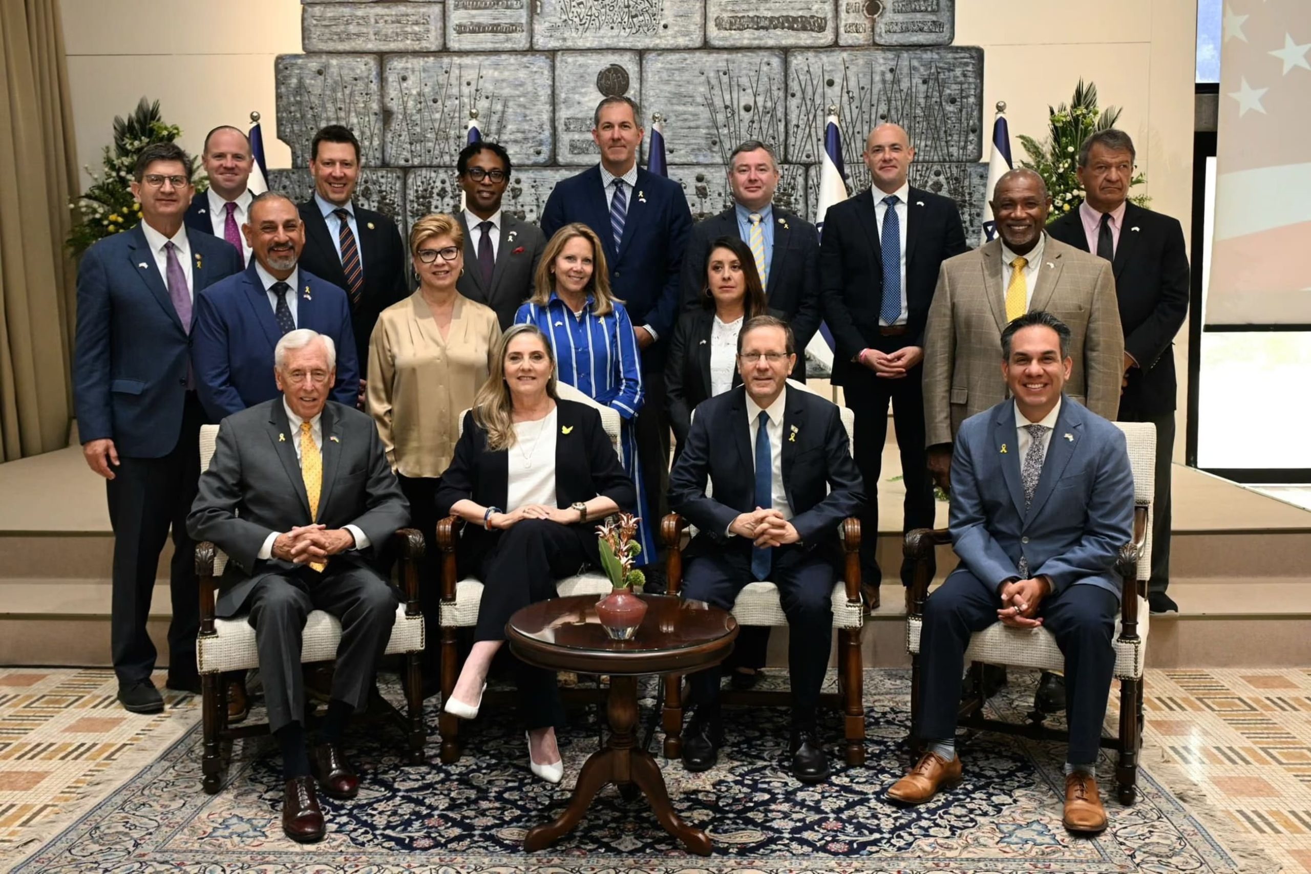 Entidade de lobby sionista financiou viagens luxuosas a Israel para congressistas dos EUA, diz jornal