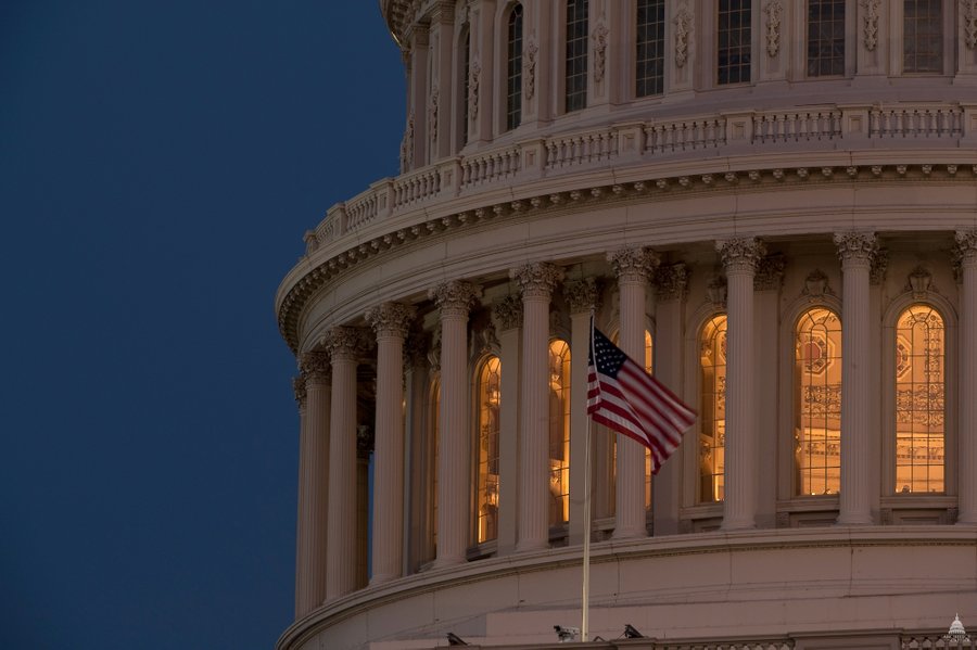 EUA: deputados denunciam interferência de Trump nas eleições da Colômbia