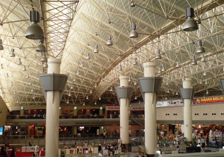 Irã nega ataque ao aeroporto internacional do Kuwait