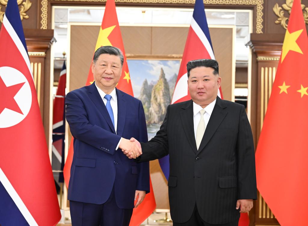 Xi fala em ‘nova era’ entre China e Coreia do Norte com alianças diplomática, jurídica e militar