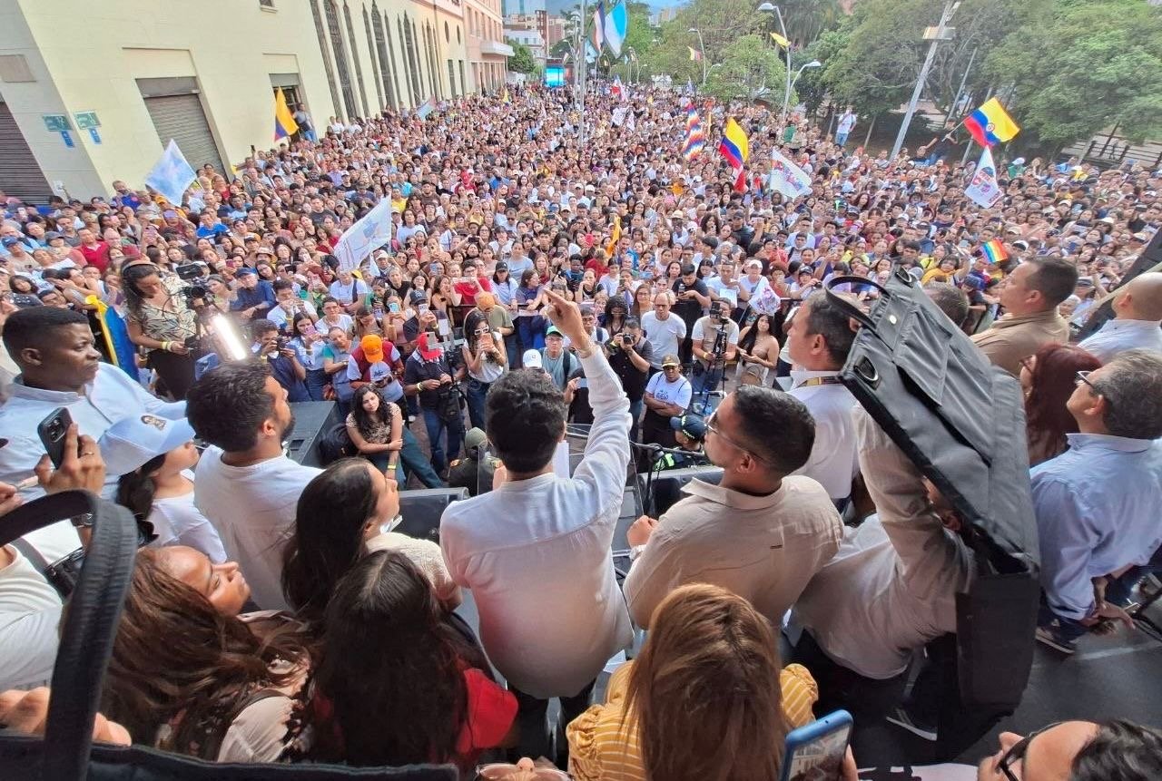 Petro convoca manifestações na Colômbia em defesa das reformas sociais alvos de Espriella